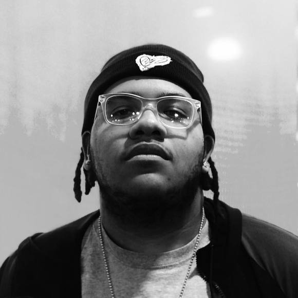 Meet your Posher, Adrian - Picture 1 of 1